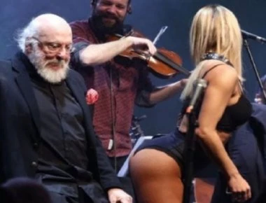 «Ο Σαββόπουλος μου ζήτησε να κάνω στριπτίζ» – Τι αποκάλυψε η χορεύτρια (φώτο-βίντεο)